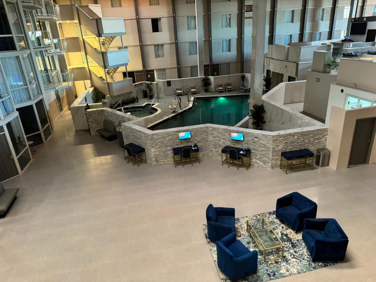 Ramada By Wyndham Dfw Airport Hotel Ървинг Екстериор снимка