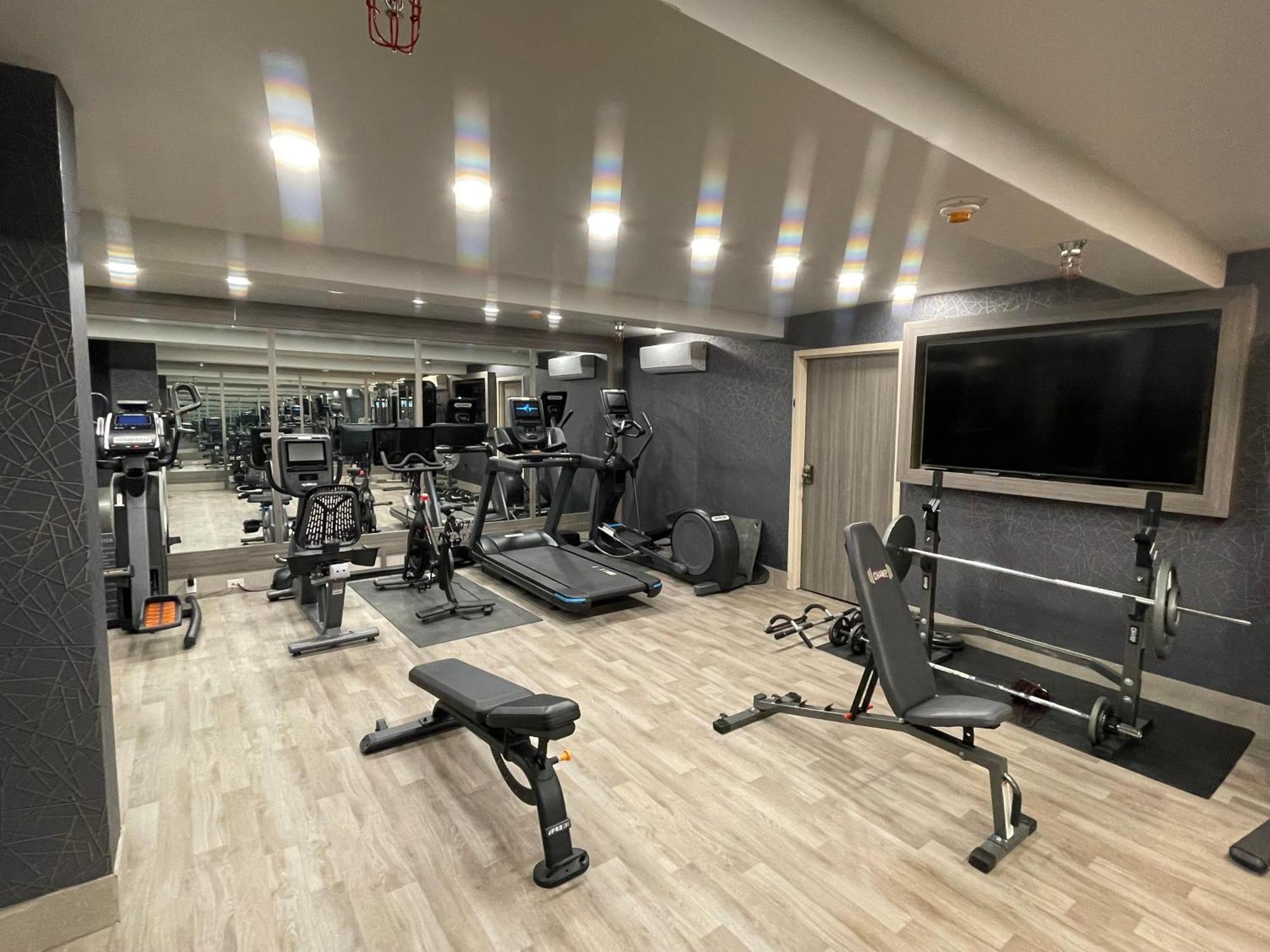 Ramada By Wyndham Dfw Airport Hotel Ървинг Екстериор снимка